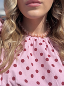 Collier rose Aura Maison Aona vue rapprochée