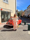 Robe crochet ivoire Riviera Maison Aona portée face gauche