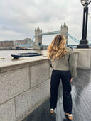 Trench kaki Tower Bridge vue de dos